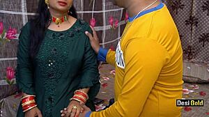 Bhabhi India Amatir mendapatkan vaginanya dientot oleh Devi dalam video HD