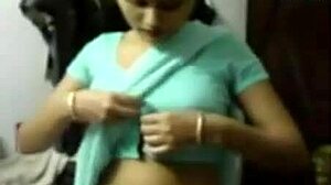 Intialainen amatööripari tutkii anaali- ja vaginaali nautintoa