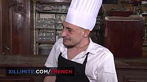 Französischer Koch gibt dem atemberaubenden Tänzer einen sinnlichen Blowjob