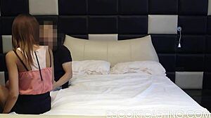 Kastování hubené teenky na pohovor v hotelovém pokoji