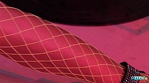 Crnokosa lepotica dobija analni seks i sperma u ovom vrućem videu