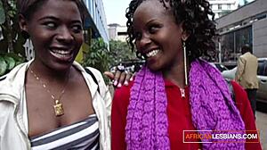 Deux femmes noires se livrent à des rapports sexuels lesbiens en plein air et se lèchent les parties génitales